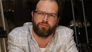 AKP'nin provokatörü Fatih Tezcan, CHP'li adayı hedef gösterdi!