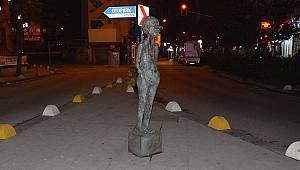 Avanak Avni heykeli bulundu!