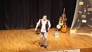 “ANLATILAN SENİN HİKÂYENDİR” ADLI TİYATRO OYUNU KARTAL’DA SAHNELENDİ!