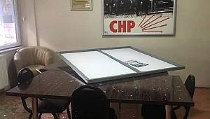 CHP binasına saldırı!