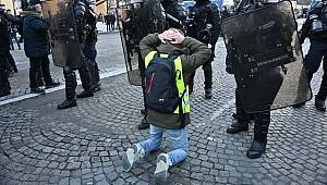 Fransa'da müdahale başladı: 418 kişi gözaltına alındı!