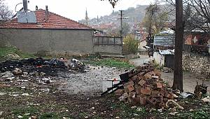 İstediği konteyner, yangında can verdikten sonra geldi 