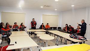 KARTAL BELEDİYESİ’NDEN ÜNİVERSİTE ÖĞRENCİLERİNE ARAMA KURTARMA EĞİTİMİ