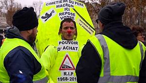 Sarı Yelekler zafere yürüyor..!