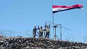 Suriye Ordusu, YPG'den Boşalan Münbiç'e Girip Bayrak Diktiğini Duyurdu