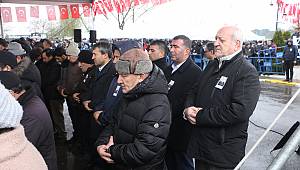 BAŞKAN ALTINOK ÖZ ŞEHİT MAHMUT MÜCAHİT ÜLGEN'İN CENAZE TÖRENİNE KATILDI!