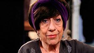 Son Dakika! Usta Tiyatrocu Ayşen Gruda Hayatını Kaybetti!