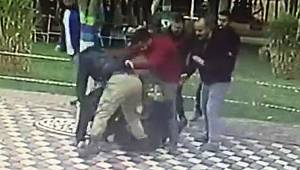 Genç kıza laf atıp, erkek arkadaşını döven 6 kişiye yeniden gözaltı 