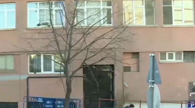 Şişli'de hareketli anlar... Binanın kolonu çatladı