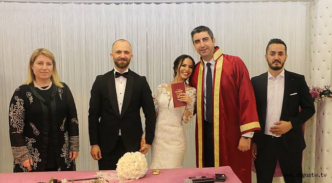 Başkan Gökhan Yüksel şehit yakınının nikahını kıydı