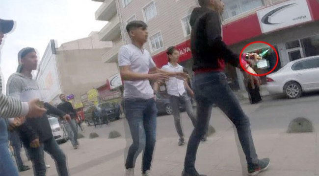 İstanbul’da dehşet! 30 genç bıçaklarla birbirine saldırdı