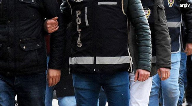 DEAŞ’lıları Türk vatandaşı yapan çete çökertildi