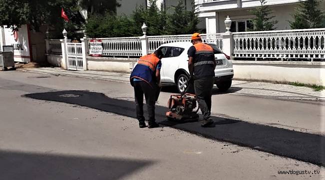 Kartal Belediyesi’nden Kordonboyu Mahallesi’ndeki yol çökmesine müdahale