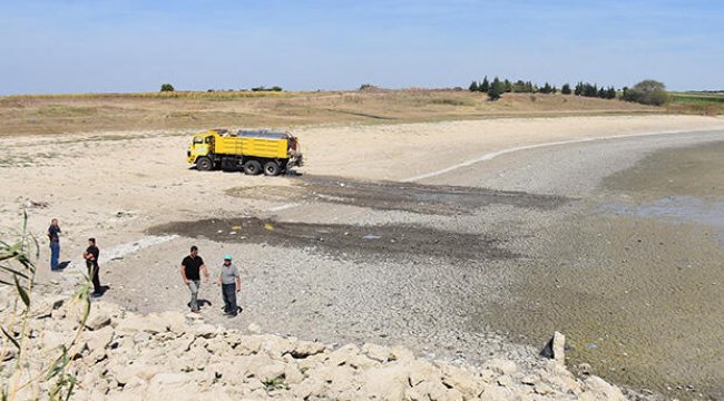 Binlercesi öldü, diğerleri için zamana karşı yarış başladı