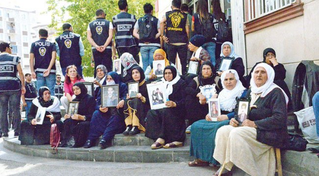 İranlı anneler de Diyarbakır’da