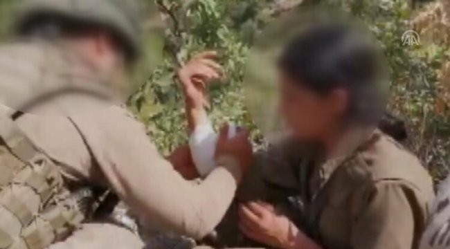 Mehmetçikten insanlık dersi... Ailesi gözyaşlarına boğuldu