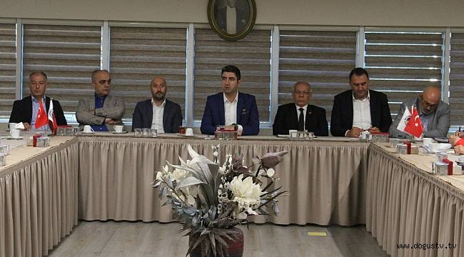 Başkan Gökhan Yüksel, Yönetim Kadrosuyla Değerlendirme Toplantısı Yaptı