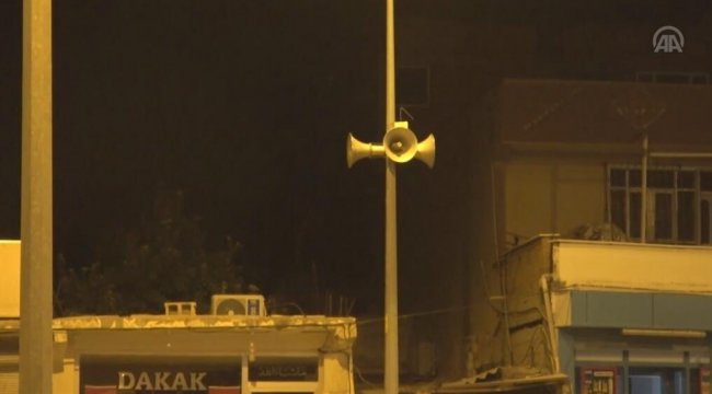 Belediye hoparlörlerinden mehter marşı çalınıyor