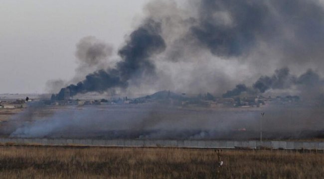 Son dakika! Terör hedefleri obüslerle vuruluyor... Teröristler mazot ve lastik yakmaya başladı