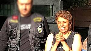 Karaköy'de başörtülü kıza saldıran kadının komşuları konuştu