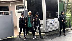 Karaköy'den sonra bu seferde Beşiktaş'ta başörtülü kadına saldırma vakası!