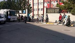 Korkutan yangın! Okullar boşaltıldı