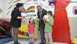 Kartal Belediyesi Dereceye Giren Okullara Ödüllerini Verdi