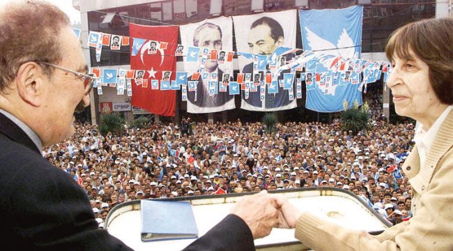 14 yıl sonra eşinin yanında