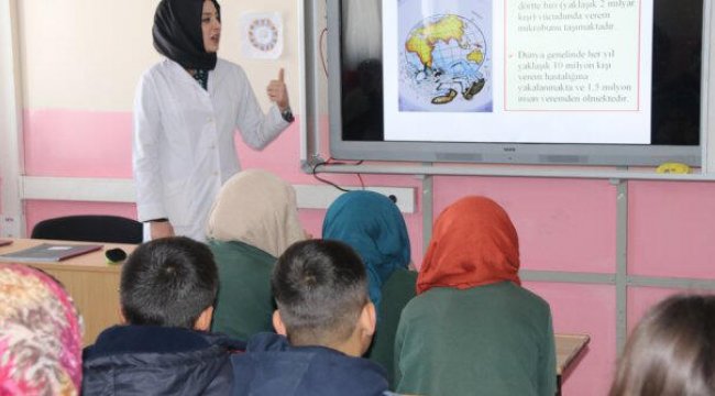 Bitlis’te köy çocuklarına verem anlatıldı