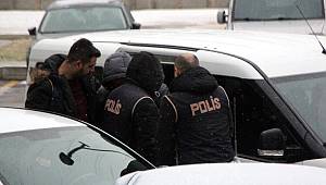 Bolu'da DEAŞ şüphelisi 3 kişi adliyede