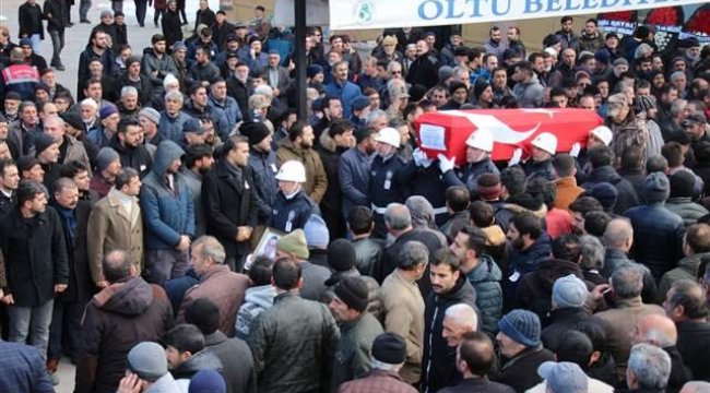 Futbol oynarken kalp krizi geçiren polis memuru son yolculuğuna uğurlandı