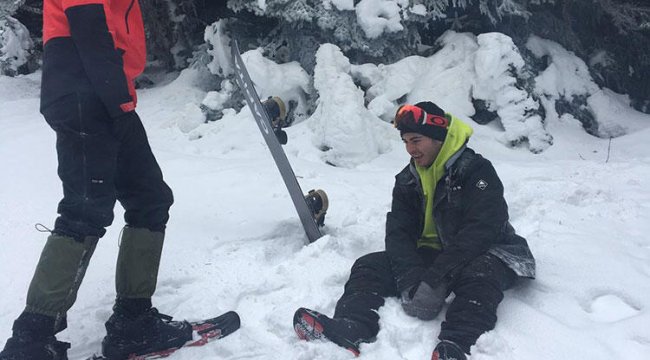 Kartalkaya'da kaybolan tatilciyi JAK timi kurtardı