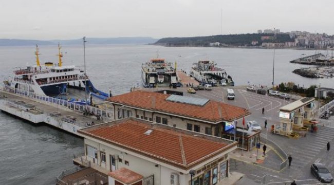 Kuzey Ege ve Güney Marmara'daki feribot seferleri iptal edildi