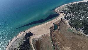 Muhtar kaçak kum almıştı! Valilik talimat verdi, kumlar yerine bırakıldı