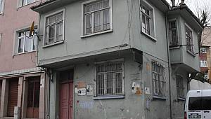 Orhan Kemal'in bir süre yaşadığı ev yıkılma tehlikesiyle karşı karşıya