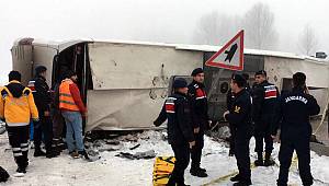 Son dakika haberi: Isparta'da yolcu otobüsü devrildi! Yaralılar var...