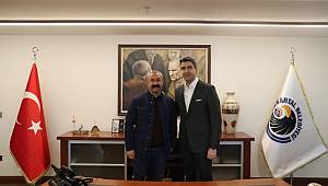 Tunceli Belediye Başkanı Fatih Mehmet Maçoğlu, Başkan Gökhan Yüksel'i ziyaret etti