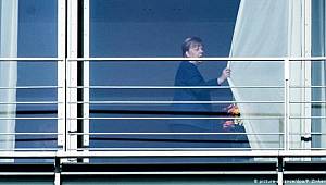 Almanya'da Thüringen krizinden çıkış aranıyor