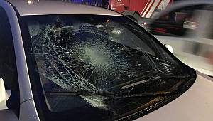 Beylikdüzü'nde yangına müdahale eden itfaiye erine otomobil çarptı