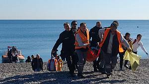 Boğulma tehlikesi geçiren kişiyi deniz polisi kurtardı