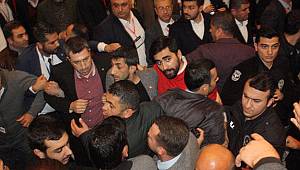 CHP kongresinde gerginlik! Çevik kuvvet müdahale etti