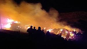 Erzurum'da feci yangın: 10 ev kül oldu