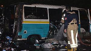 Esenler'de minibüs alev alev yandı