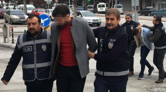 Gelin arabalı hırsızlar yakalandı