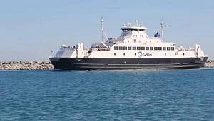 Gökçeada'da feribot seferlerine fırtına engeli