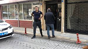 Hafta sonu izninde çarşıda gezen uzman çavuş bıçaklandı