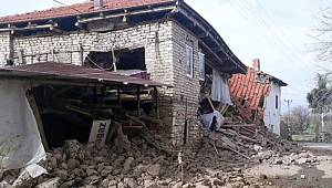 İran'daki Deprem Sonrası Van'da Can Kayıpları Var