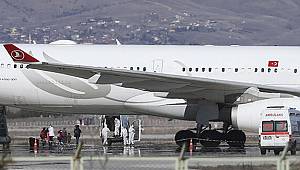 İran'dan getirilen Türk vatandaşlarının uçaktan tahliyesi tamamlandı