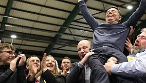 İrlanda'da seçimi IRA'nın siyasi kanadı Sinn Fein kazandı!