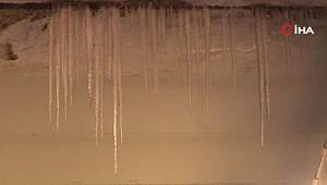 İstanbul'da buz sarkıtı tehlikesi!